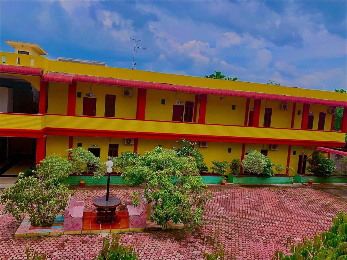 Hotel Rembulan Tebing Tinggi Exterior foto